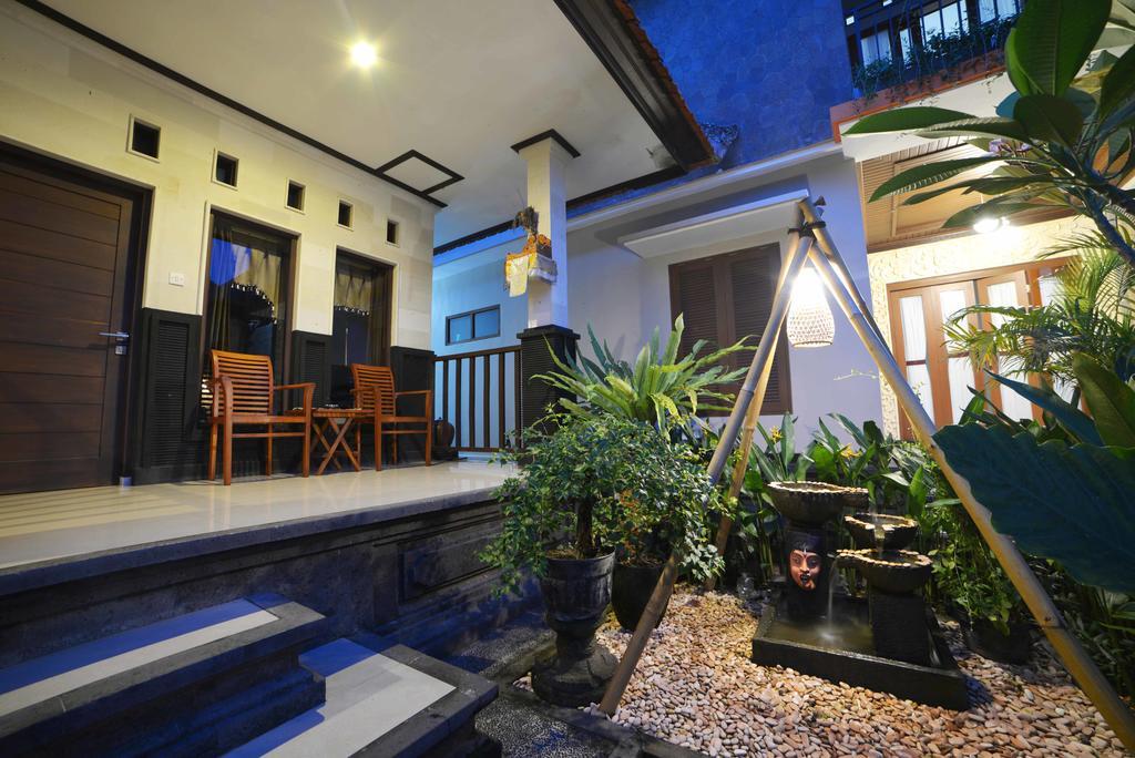 Santhi House Kuta Hotel Kuta  Luaran gambar